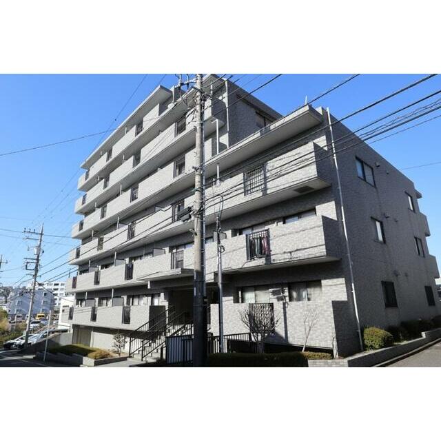 【横浜市泉区緑園のマンションの建物外観】