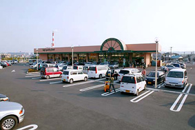 スーパー　しずてつストア島田店（スーパー）まで579m
