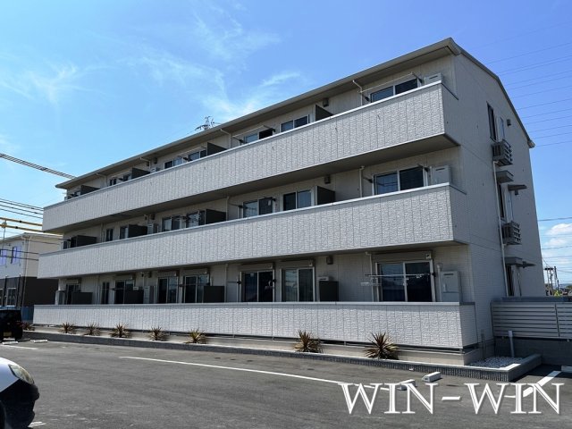 【豊橋市牟呂町のアパートの建物外観】