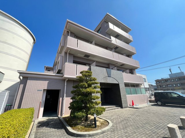 【堺市中区深井水池町のマンションの建物外観】