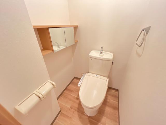 トイレ　トイレ