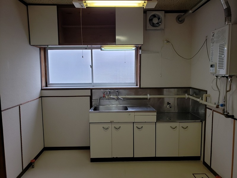 キッチン　1F：DK（4.5帖）の様子