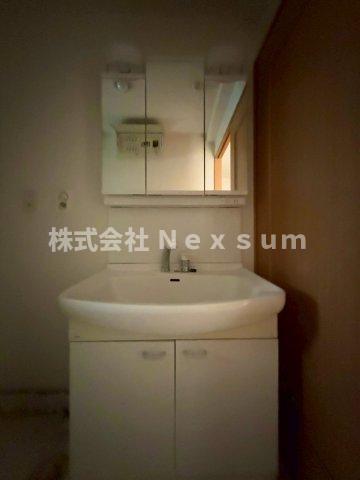 洗面設備　広い洗面スペース