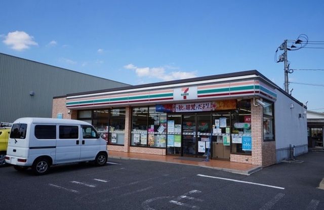 コンビニ　セブンイレブン中間駅前店（コンビニ）まで180m