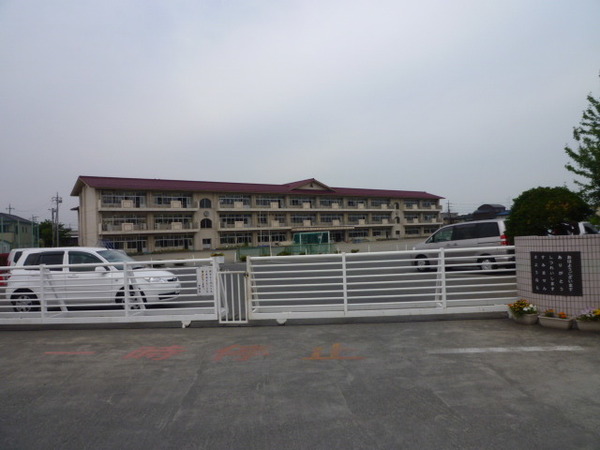 小学校　高崎市立城東小学校（小学校）まで1210m