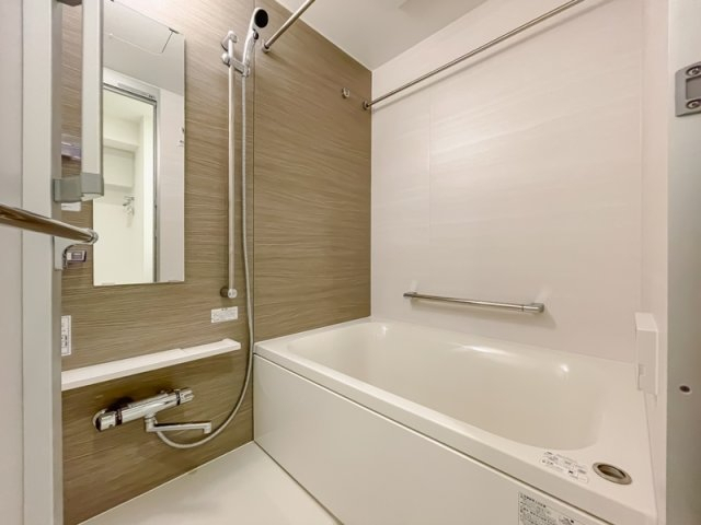 バス・シャワールーム　別部屋参考写真