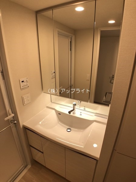 洗面設備　独立洗面台