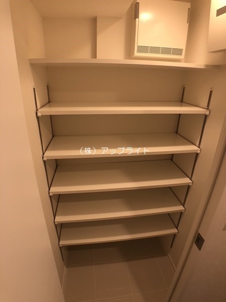 その他設備　シューズインクローゼット