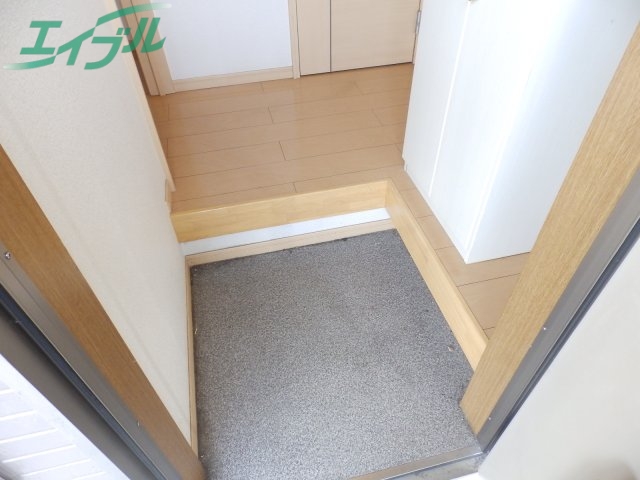 玄関　同型参考写真