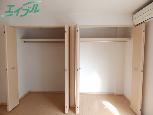 収納　同型参考写真