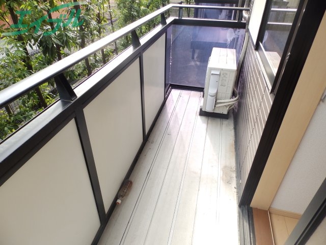 バルコニー　同型参考写真