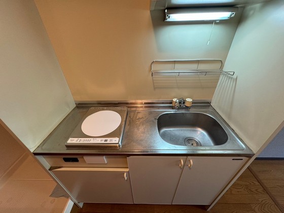 キッチン　※別部屋の写真です