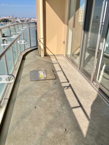 バルコニー　お洗濯にも便利なバルコニー付き