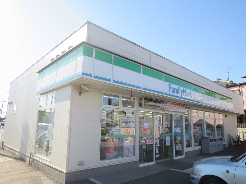 コンビニ　ファミリーマート誉田大網街道店（コンビニ）まで496m