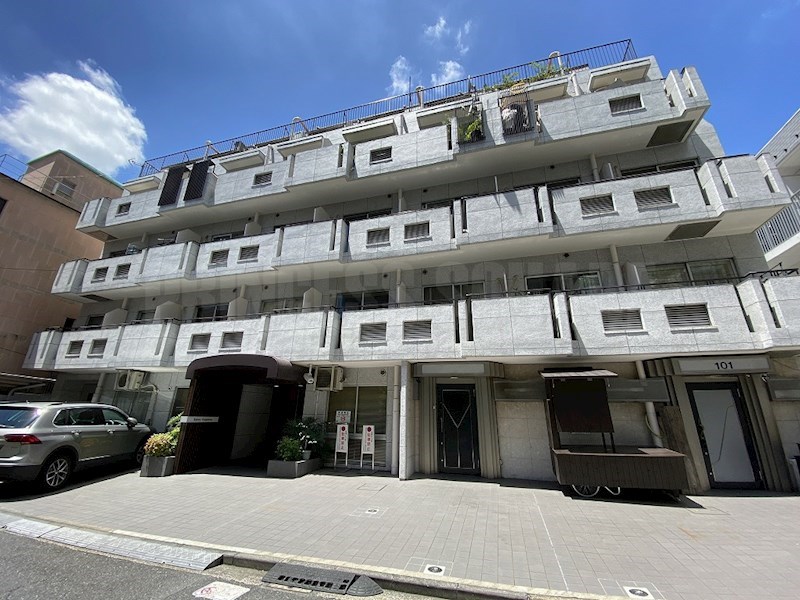 建物外観　お電話番号をご記入の方から順にご案内致します。