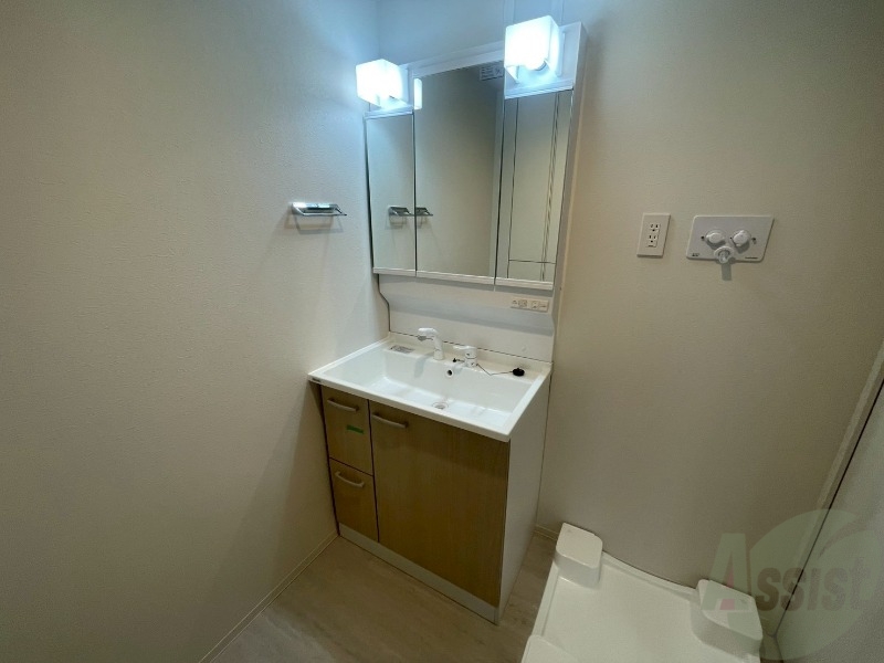 洗面設備　シャンプードレッサーで身支度もラクラクです！