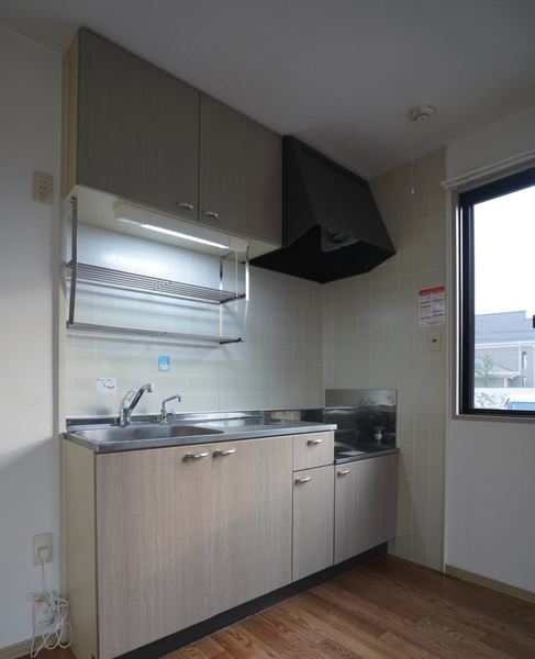 キッチン　同じ建物の別の部屋