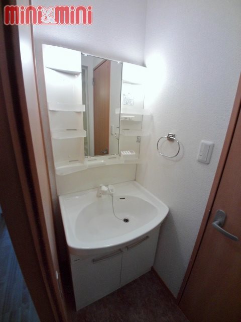 洗面設備　シャンプードレッサー付