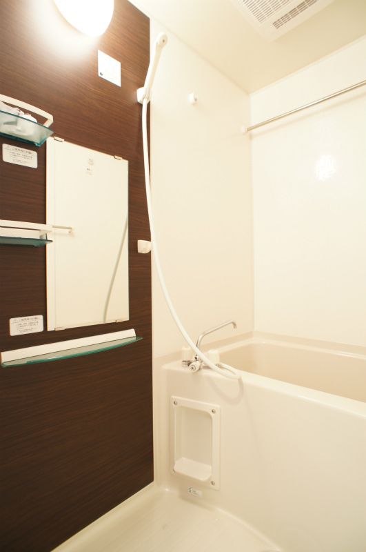 バス・シャワールーム　賃貸　横浜市西区久保町