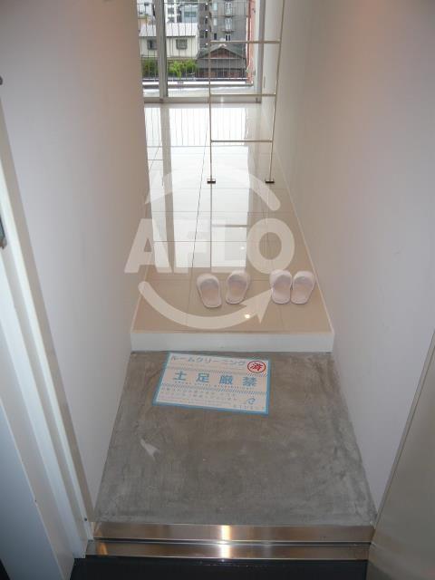 玄関　是空難波西　玄関