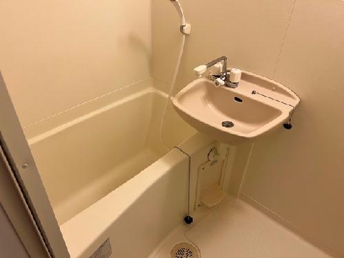 バス・シャワールーム　現況優先