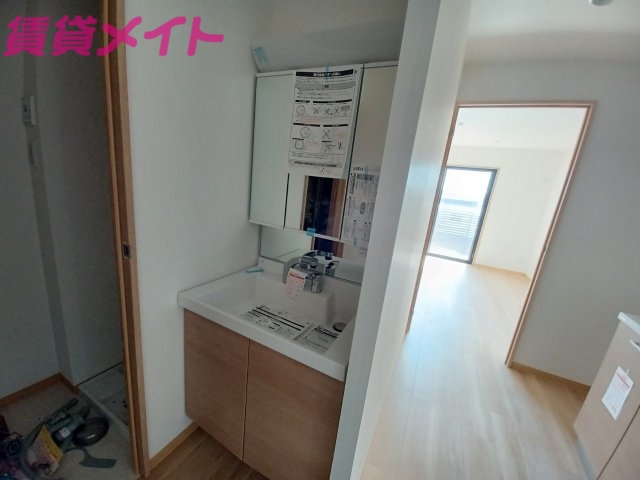 洗面設備　同タイプの部屋写真です。