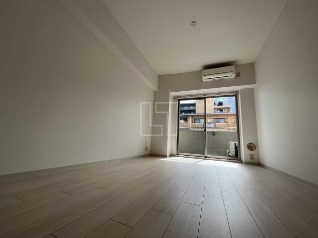 居室・リビング　サムティナンバ南　洋室