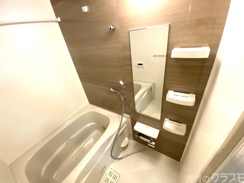 バス・シャワールーム　一日のお疲れをお取りください。