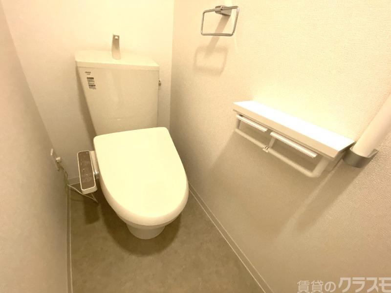 トイレ　冬場も安心の温水洗浄便座！