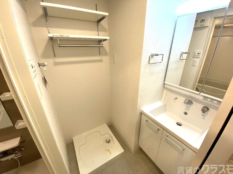 洗面設備　独立洗面台で朝の身だしなみもバッチリ♪