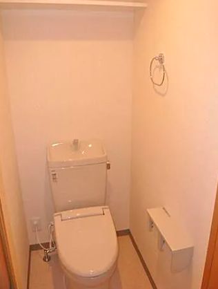 トイレ　清潔感のあるトイレです