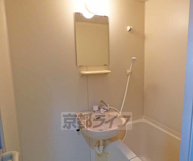 洗面設備　洗面台です。