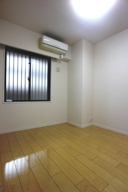 その他部屋・スペース　★明るい洋室★