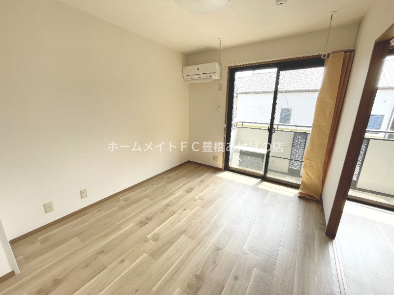 居室・リビング　同型別部屋写真