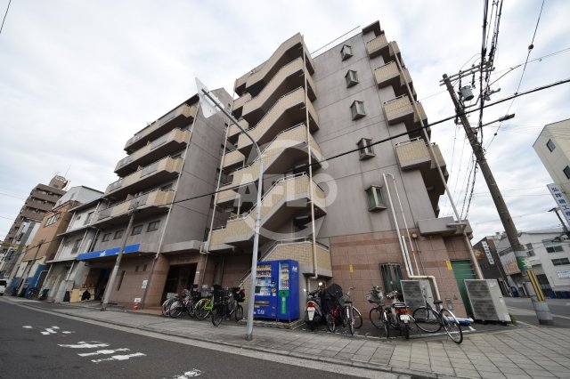 建物外観　ラ・トゥール　外観