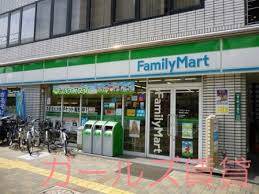 コンビニ　ファミリーマート福岡大楠一丁目店（コンビニ）まで103m