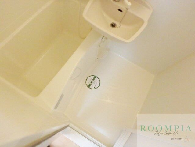 バス・シャワールーム　同タイプの別のお部屋です。