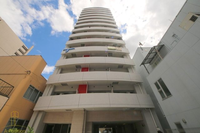 建物外観　セレニテ中崎町リアン