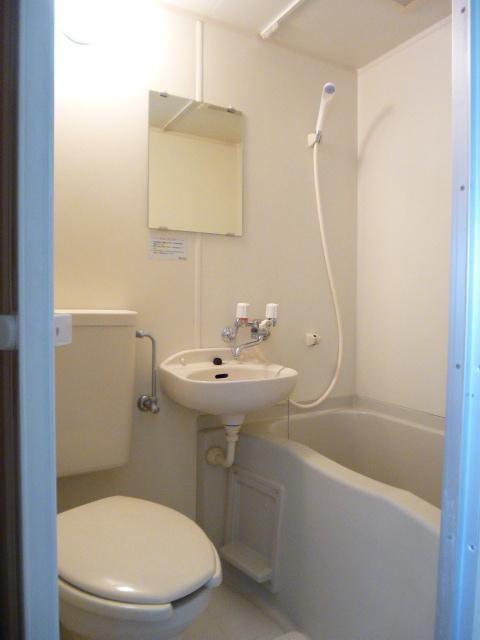 バス・シャワールーム　※部屋により間取り反転