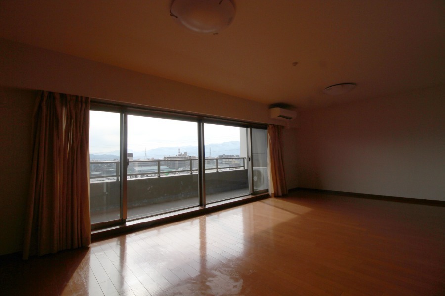 居室・リビング　リビング