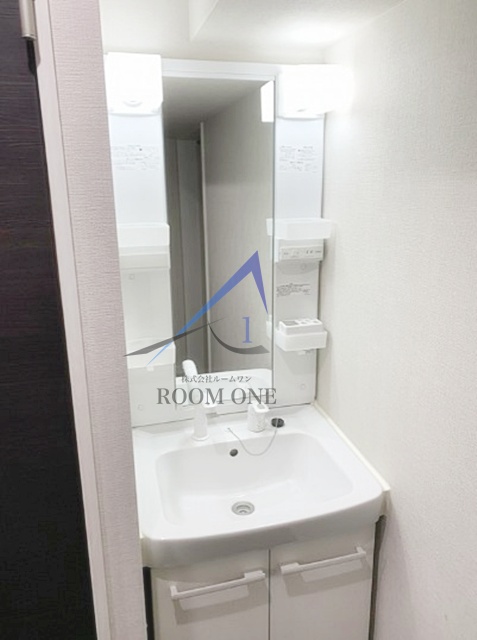 洗面設備　洗面台です。