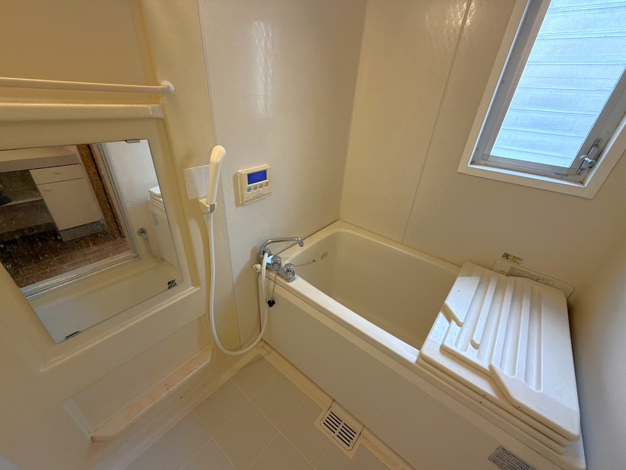 バス・シャワールーム　※クリーニング前のお写真です。