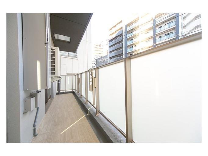 バルコニー　※別部屋の参考写真です。