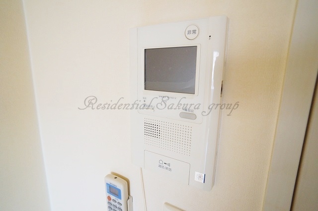 セキュリティ　女性の方でも安心のモニター付きオートロック♪