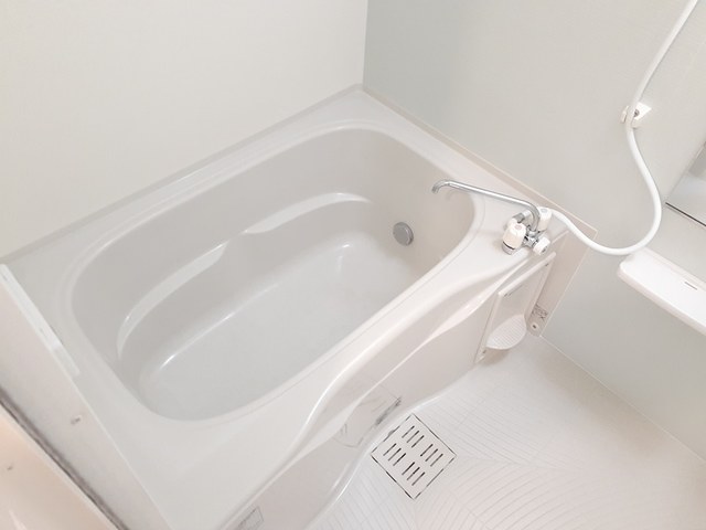 バス・シャワールーム　シャワー・追い焚き給湯