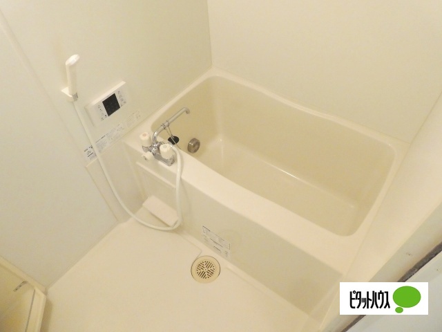 バス・シャワールーム　同物件別室写真
