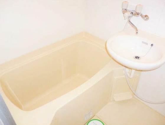 バス・シャワールーム　お風呂です