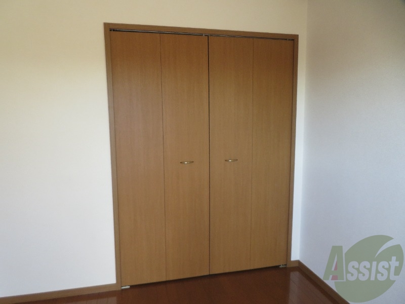 収納　収納箇所はクローゼットです。荷物等はコチラにどうぞ。