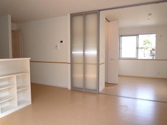 居室・リビング　※別号室参考写真です