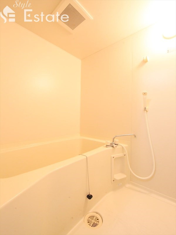 バス・シャワールーム　バスルーム